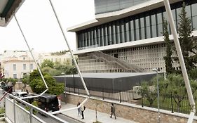 Spacious High-Ceiling 2-Bedroom By Acropolis Museum